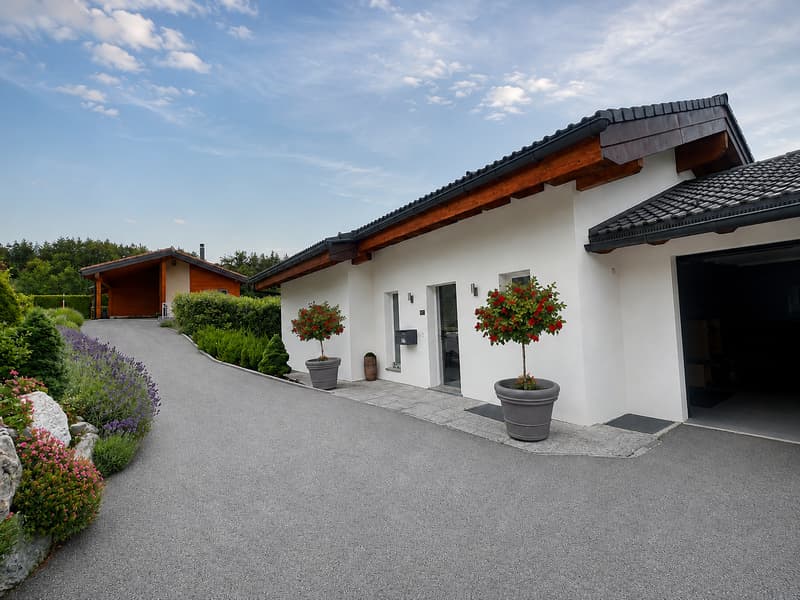 À louer à la semaine : Sublime maison contemporaine de 3.5 pièces à Lens ! (2)