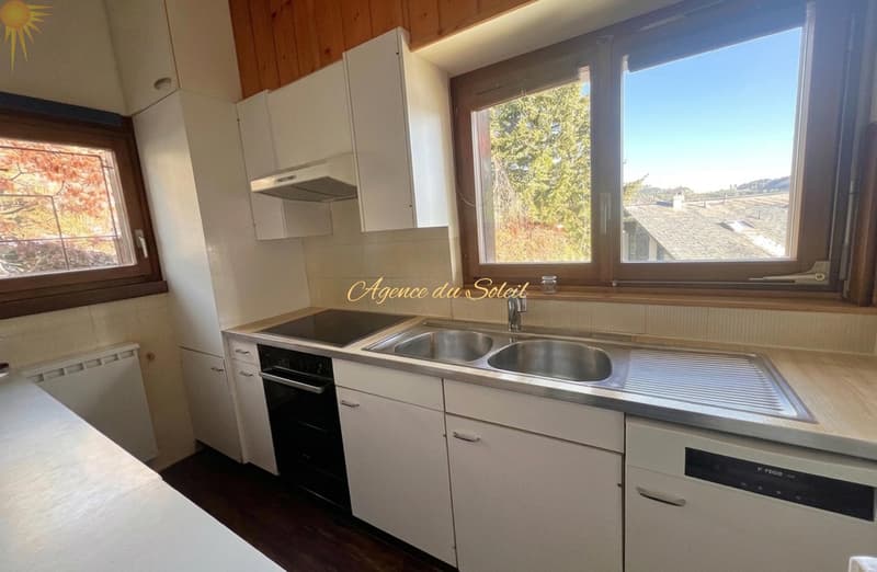 Agréable maison comprenant 2 appartements séparés, située à 5 minutes en voiture de Crans-Montana ! (6)