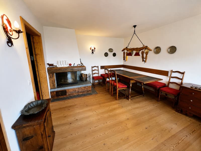 À louer à la semaine : Appartement Ski-in, Ski-out de 5.5 pièces avec 2 places de parc intérieurs, à Montana ! (4)