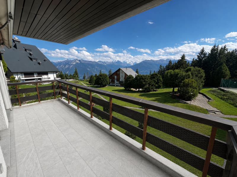 À louer à la semaine : Appartement Ski-in, Ski-out de 5.5 pièces avec 2 places de parc intérieurs, à Montana ! (2)