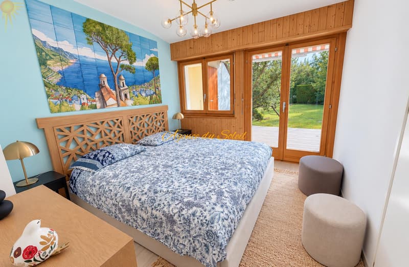 Très beau chalet de 6.5 pièces sur un grand terrain arborisé à Crans ! (10)