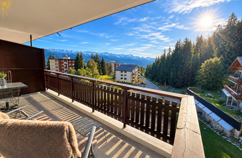 Splendide appartement ski-in/ski-out, traversant d'angle, de 3.5 pièces, à Montana ! (1)