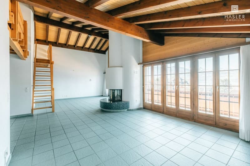 Appartement spacieux 4½ pièces en mansarde avec vue sur le lac et les montagnes (6)