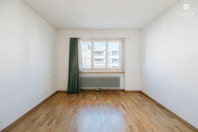 Appartement 4½- (3½-) pièces à proximité du lac et de la ville (8)