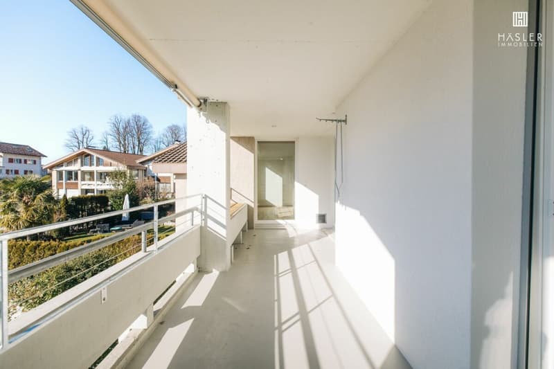 Modern 4.5-room maisonette apartment on the right shore of Lake Thun (2)