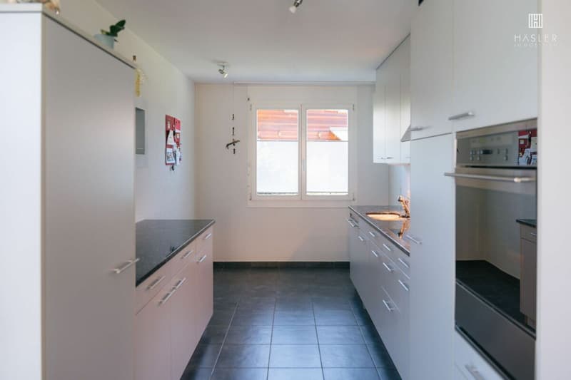 Appartement-maisonnette 4,5 pièces sur 3 étages entre lac et montagnes (7)