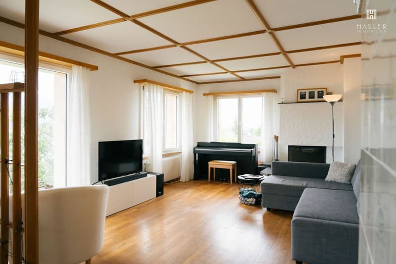 2-Familienhaus mit fantastischem Ausblick und Baulandreserve (10)