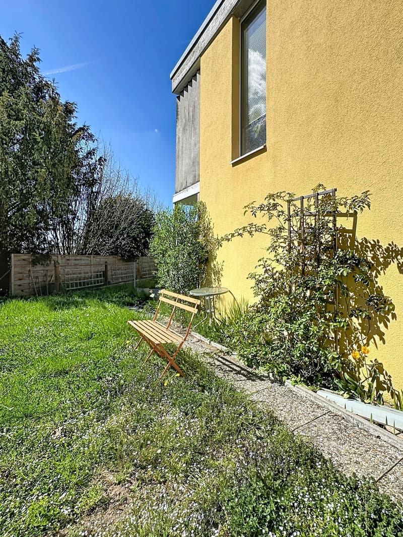 Villa jumelée de 5.5 pces Récemment rénovée A 2 pas de tout ! (8)