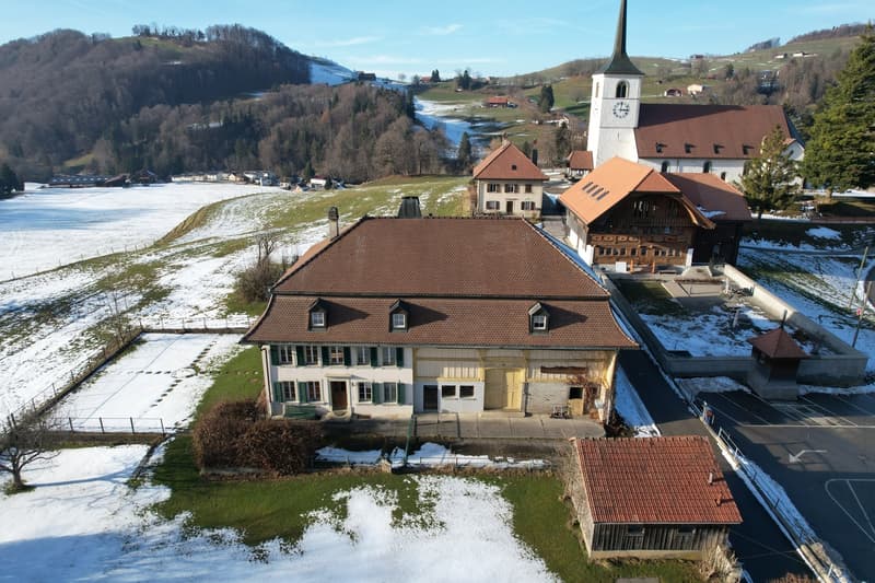 For sale: Magnifique propriété  La Roche (2)