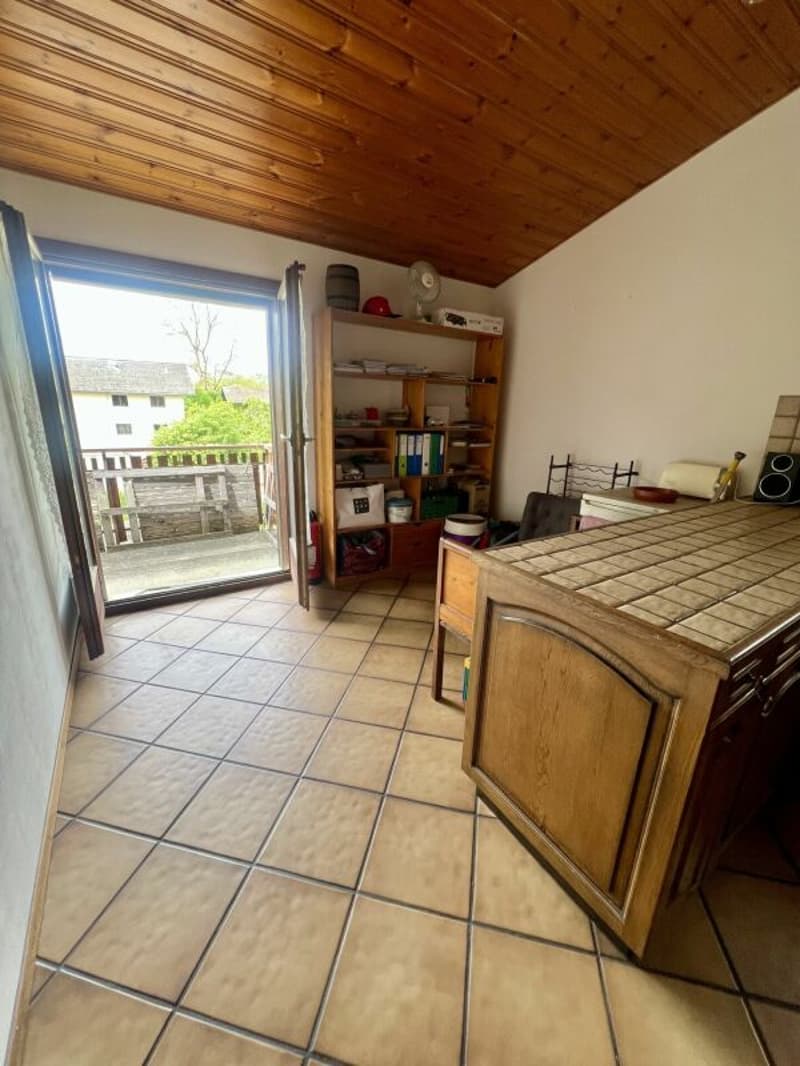 4,5 Zimmer unter dem Dach in ruhiger Lage (5)