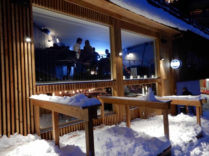 MYTIQUE BAR LA GRANGE (6)
