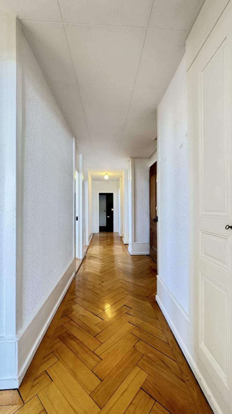 4 Zimmer hell nahe Bahnhof, 89 m², Aufzug | La Chaux-de-Fonds (13)