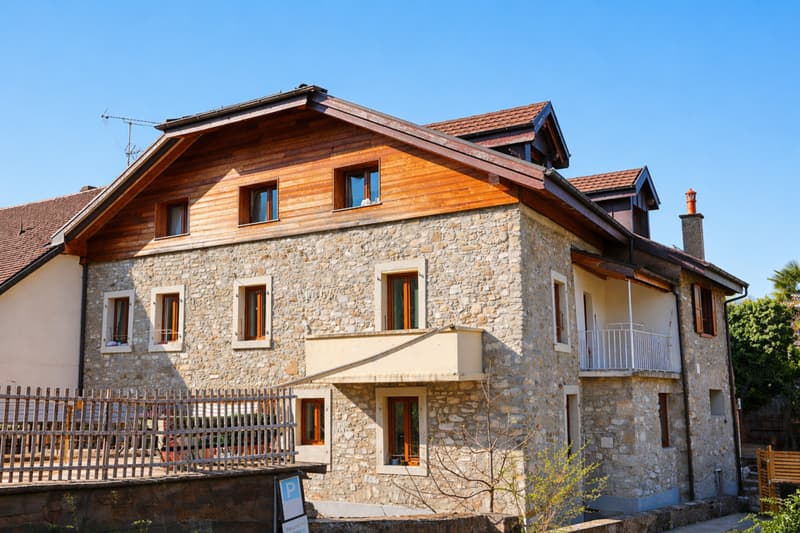 Village house with 5.5 rooms and mezzanine (3)