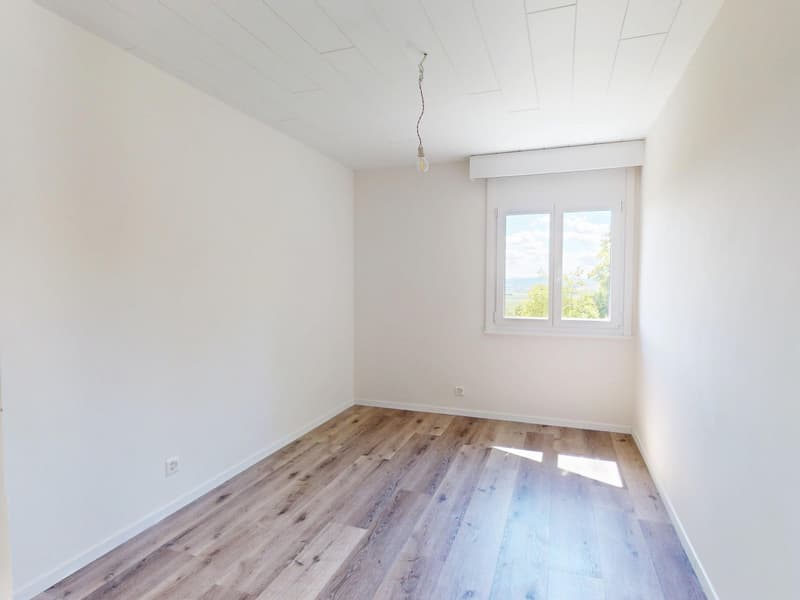 Attic apartment with 4.5 rooms and breathtaking view of the lake (8)