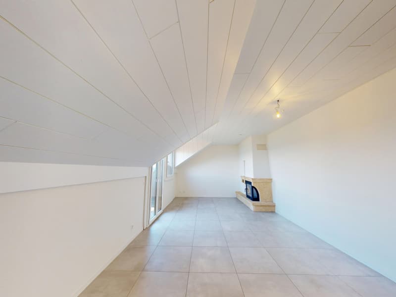 Attic apartment with 4.5 rooms and breathtaking view of the lake (3)