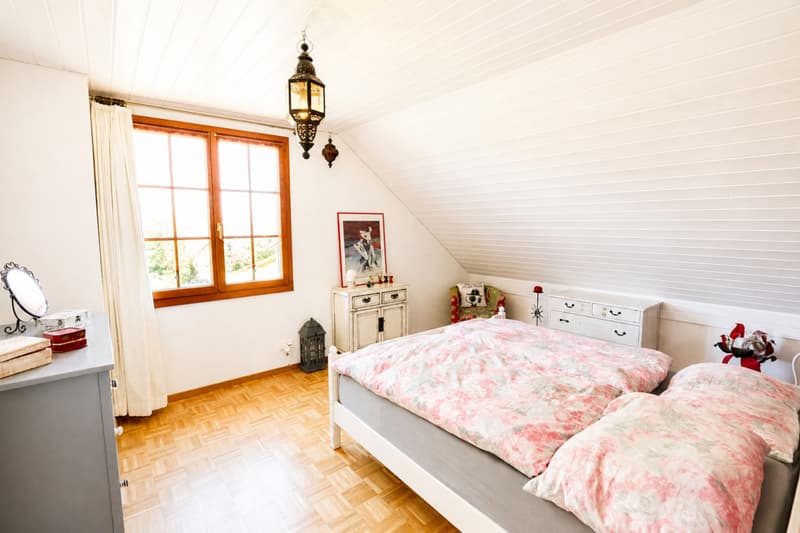 Einzelvilla mit 5.5 Zimmern im Zentrum des Dorfes (11)