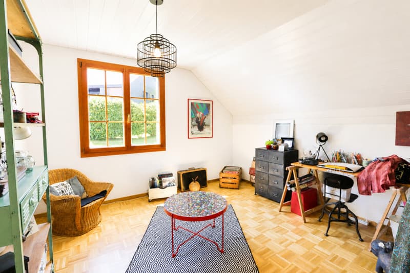 Einzelvilla mit 5.5 Zimmern im Zentrum des Dorfes (12)