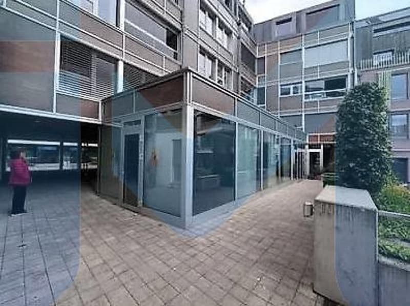 Commercial premises very well located in Morges (1)
