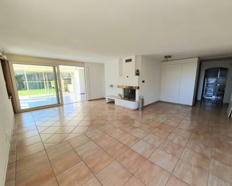 Haven of peace with panoramic view and private garden in Evilard (2)
