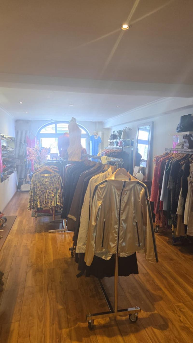 A saisir! Arcade pignon sur rue de 65m2 (1)