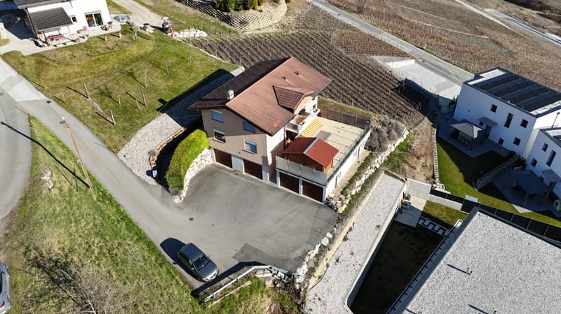 Exceptional villa with breathtaking view of the Rhone Valley (1)
