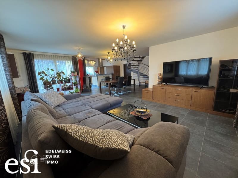 Geräumige Einzelvilla mit 5.5 Zimmern und Anbau in Muraz (6)