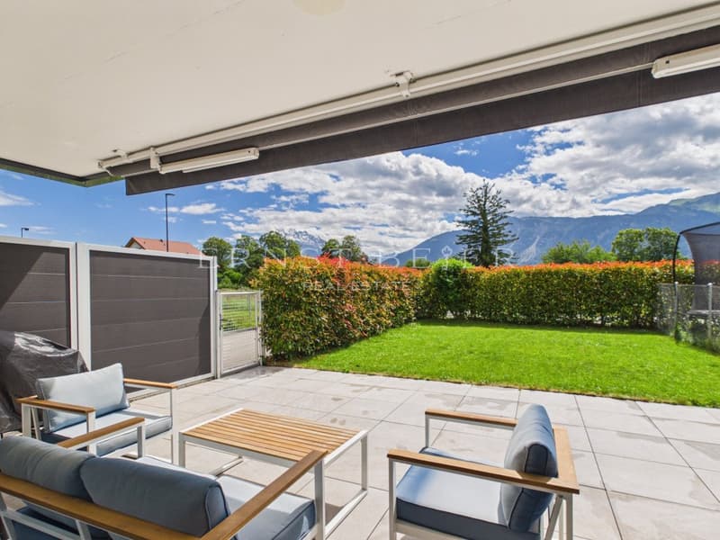 Apartment 3.5 rooms, private garden and unobstructed view of the mountains (1)