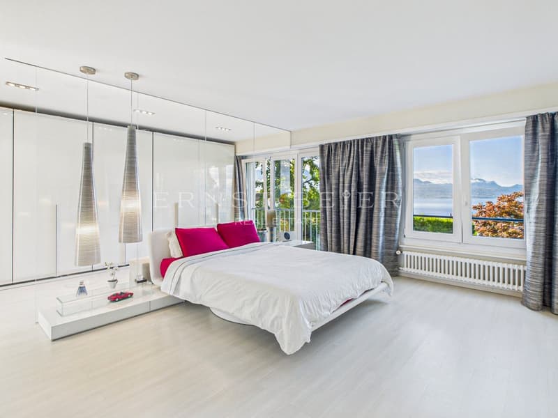 Prestige property with landscaped garden, pool and panorama on Lake Geneva (5)
