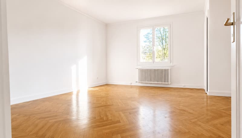 Zu vermieten - 4 Zimmer renoviert im 1. Stock eines kleinen 2-Stock-Gebäudes in Pully (4)