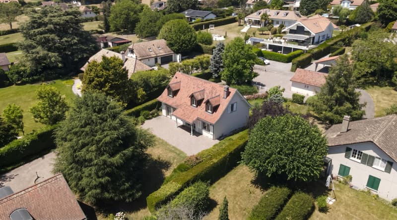 SAINT-PREX - DEUX VILLAS AU BORD DU LÉMAN, AVEC ACCÈS PRIVATIF AU LAC (11)