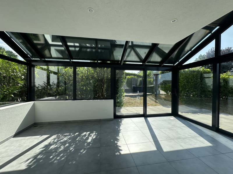 Bella villa recente, moderna e molto funzionale. (5)