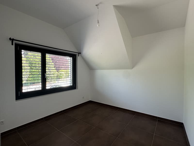Bella villa recente, moderna e molto funzionale. (13)