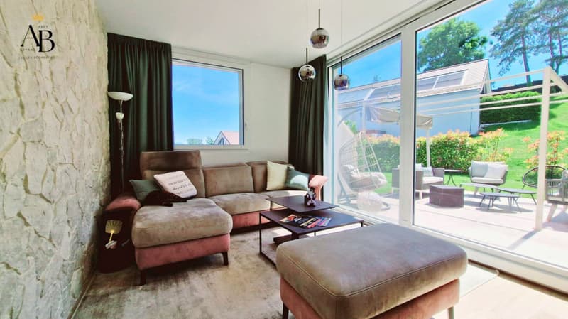 Opportunity to seize: Magnificent 4.5-room apartment with private garden (3)