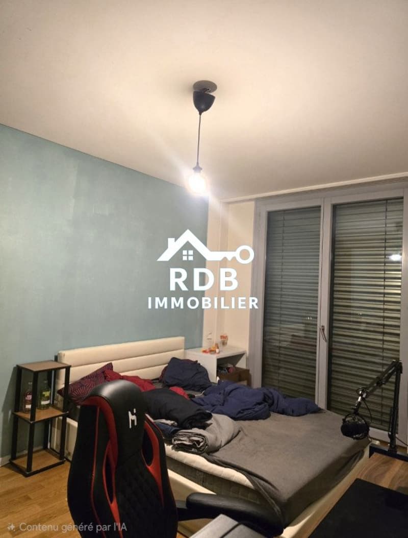 Appartement de 5 pièces au 2ème étage situé à Grand-Saconnex 1218 (3)