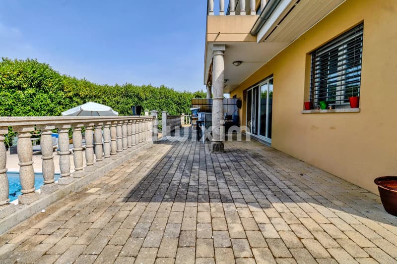 Exclusivity! Single-family house in a residential area! (3)