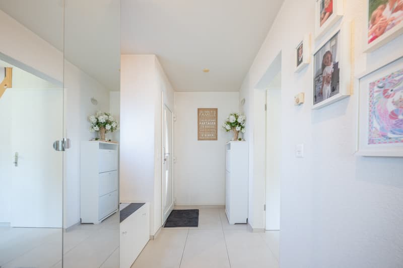 Rare opportunity: Family semi-detached house with 5.5 rooms (2)