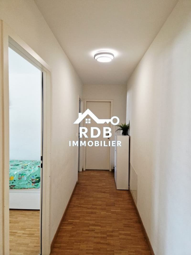 5-room apartment on the 1st floor located in Le Grand-Saconnex 1218 (5)