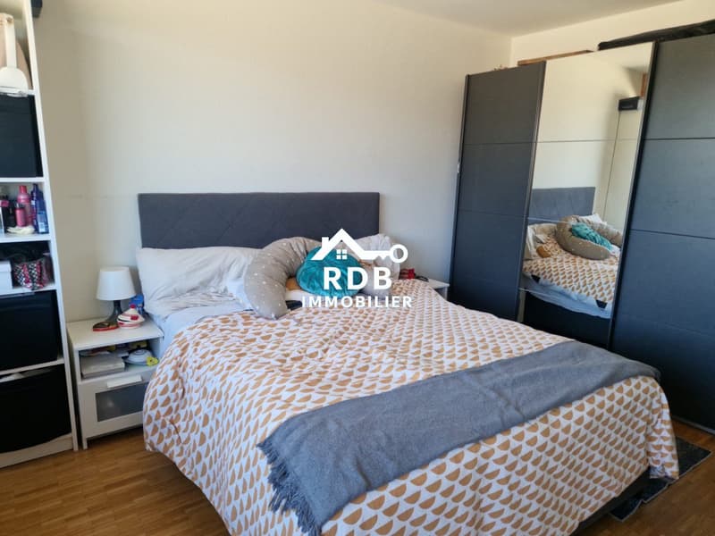 5-room apartment on the 1st floor located in Le Grand-Saconnex 1218 (6)