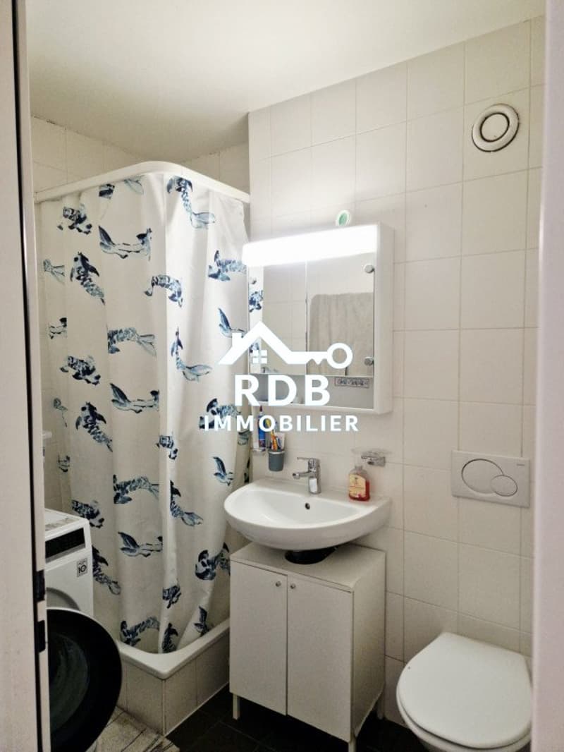 5-room apartment on the 1st floor located in Le Grand-Saconnex 1218 (9)