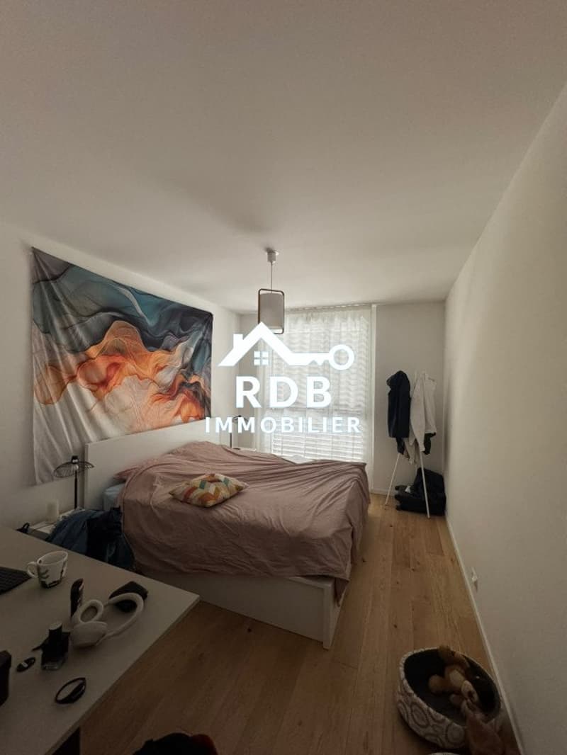 Wohnung mit 4 Zimmern im 2. Stock in Troinex 1256 (6)
