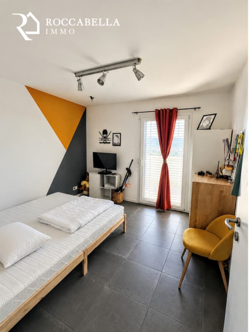 Unglaubliches 4-Zimmer-Apartment in La Chaux-de-Fonds! (8)