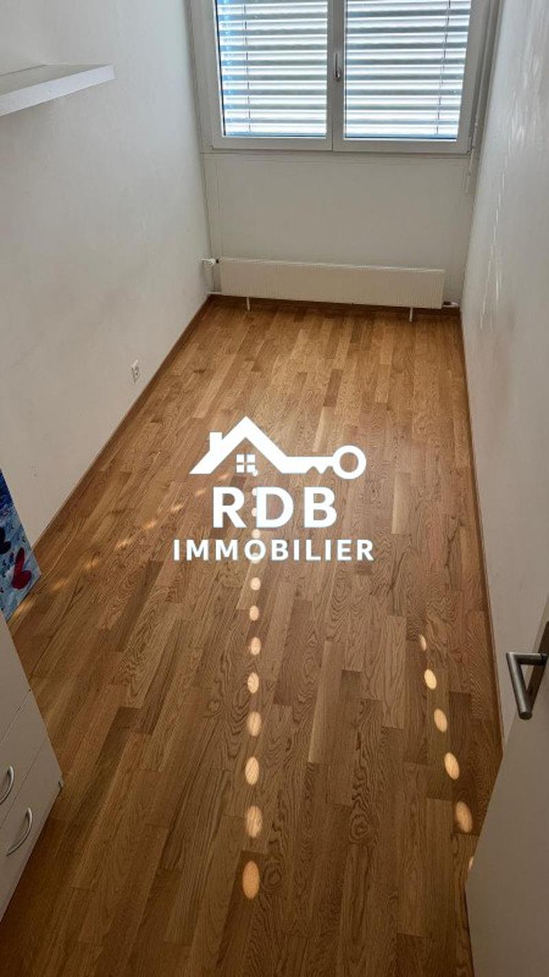 Appartement de 5 pièces au 4ème étage situé à Acacias 1227 (4)