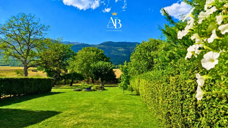 En exclusivité : Authentique Maison villageoise (8)