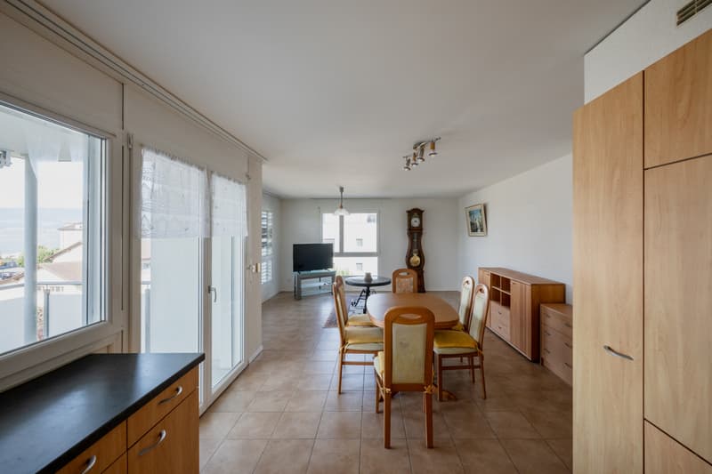 OPPORTUNITÉ À SAISIR AU COEUR D'ESTAVAYER : Lumineux appartement de 4.5 pièces (3)