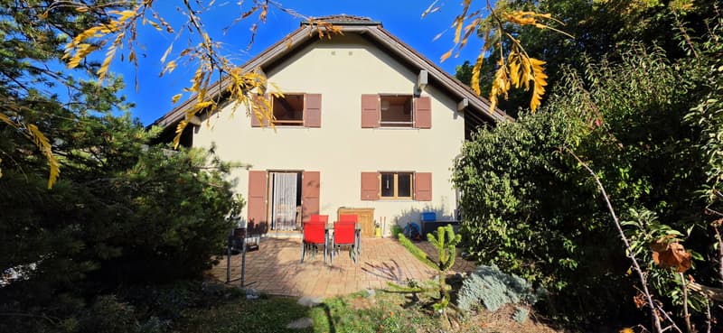 Façade et jardin