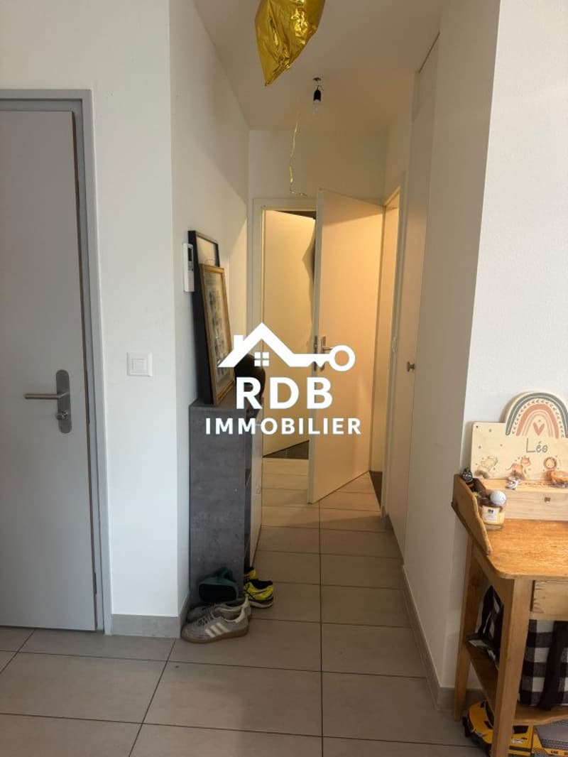 Appartement de 3 pièces au 1er étage situé à Vésenaz 1222 (3)