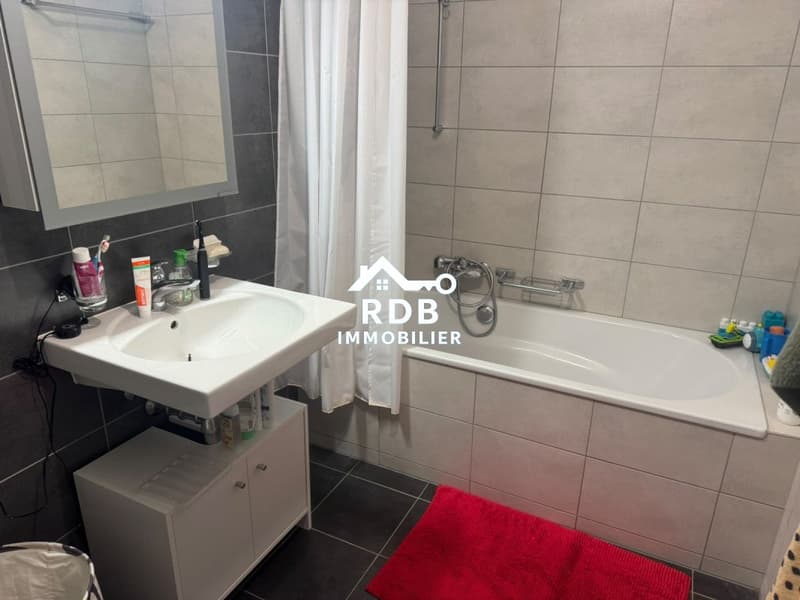 Appartement de 3 pièces au 1er étage situé à Vésenaz 1222 (5)