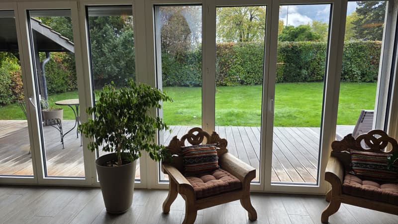 Rare-Villa 2 chambres à coucher avec piscine et jardin de 600m2 (5)
