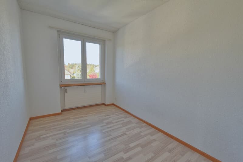 Appartamento soleggiato & luminoso con balcone in zona tranquilla (7)