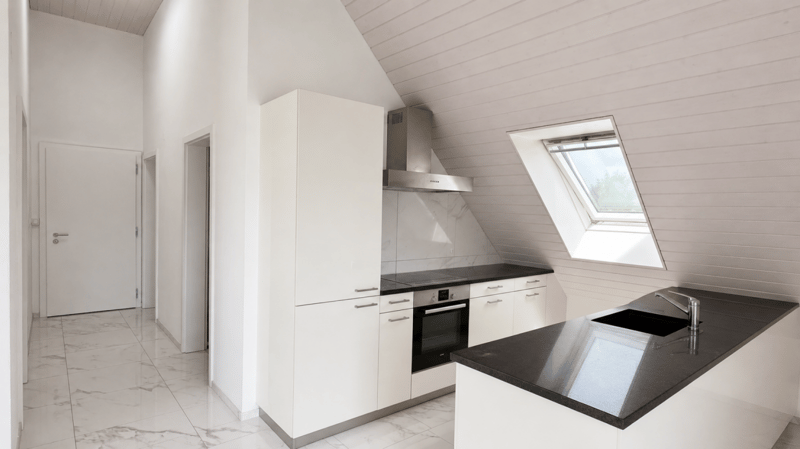 Moderne & helle Dachwohnung mit Klimaanlage & Solaranlage (4)